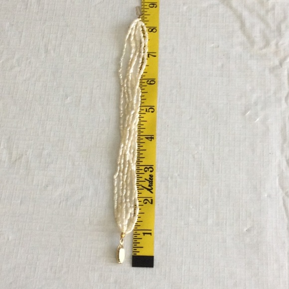 Elegant Cream Pearl Bracelet - Picture 3 of 4